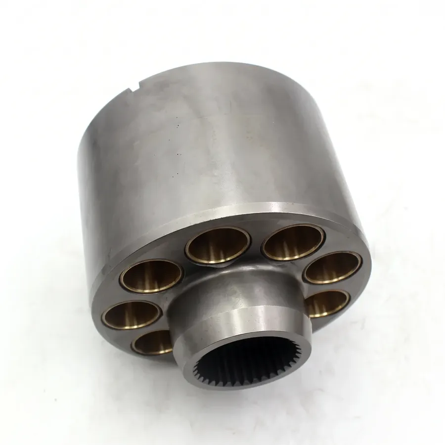 Barril de la Danfoss Serie 90 de 42 cc: cilindro de acero con sus barrenos de camisa de bronce alrededor de la estría central